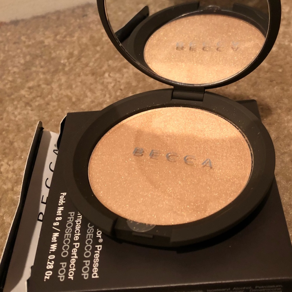 Becca  highlighter